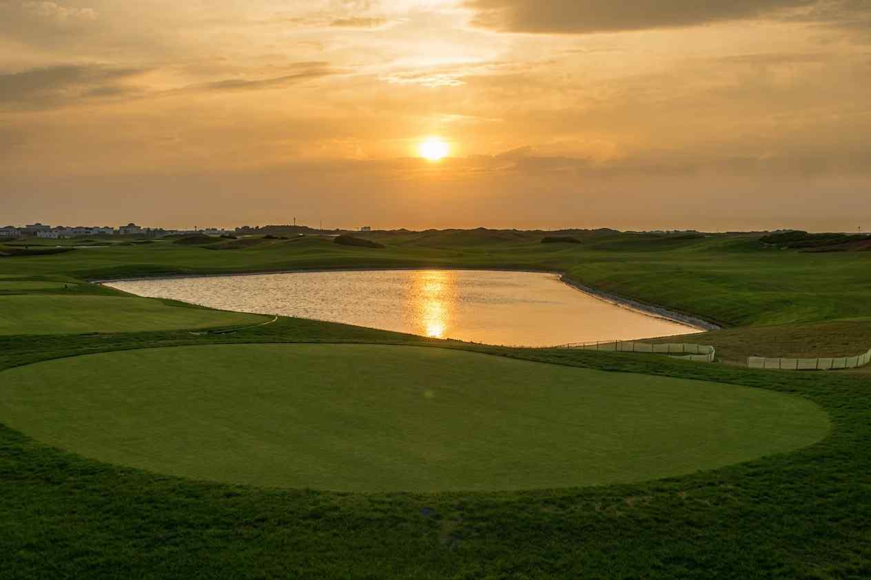 Links golf course lakes
